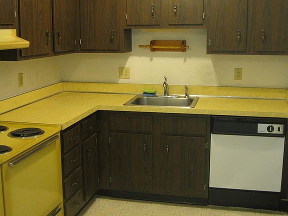 5th image of 13 Chapel Hill Dr APT 10