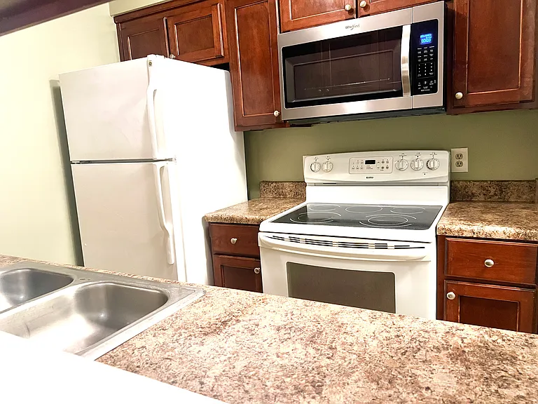 103 W Oglethorpe Ave #406 — Photo 22