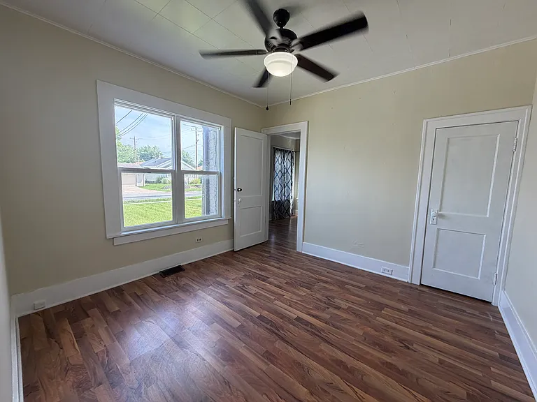 3118 Mishawaka Ave — Photo 6
