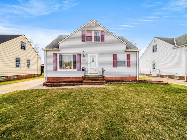 28916 Blissfield Dr, Willowick, OH 44095