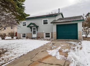 207 4th St NE, Dodge Center, MN 55927