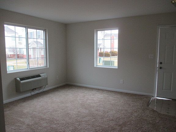 5th image of 152 Bertram Dr Unit H