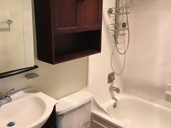 5th image of 929 S Keller St APT C