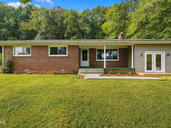 118 Gulf Ave, Raven, VA 24639