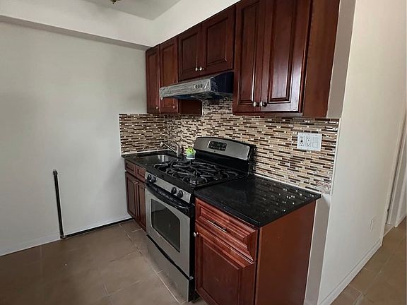 2nd image of 312 126th St #3