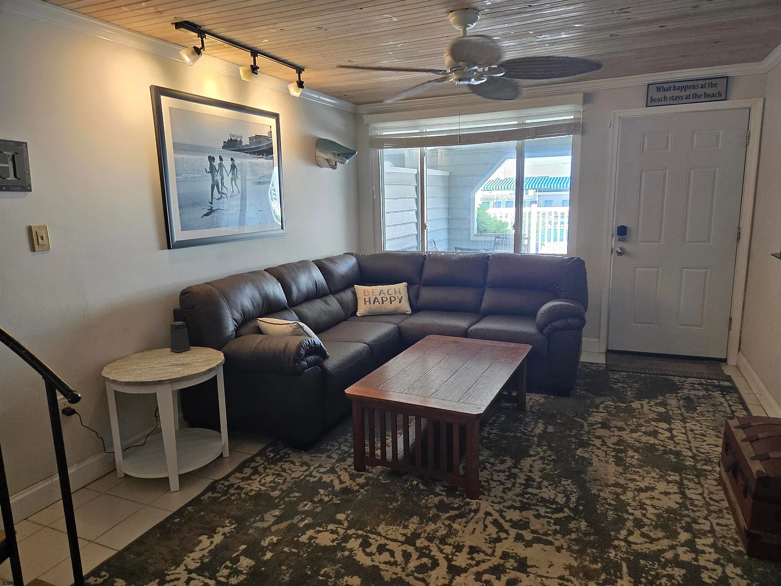 2 bed, 2.0 bath, $1,300 — Photo 2