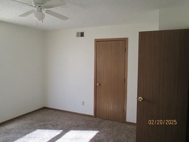 1011 NE Lindsay Ave #B — Photo 6