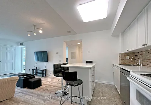30 Harrison Garden Blvd #30 Photo 1