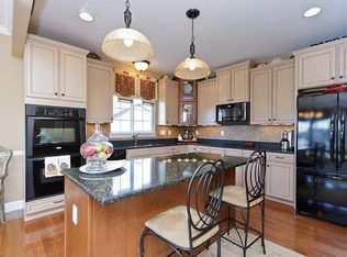 202 Fox Haven Ct, O'Fallon, MO 63368