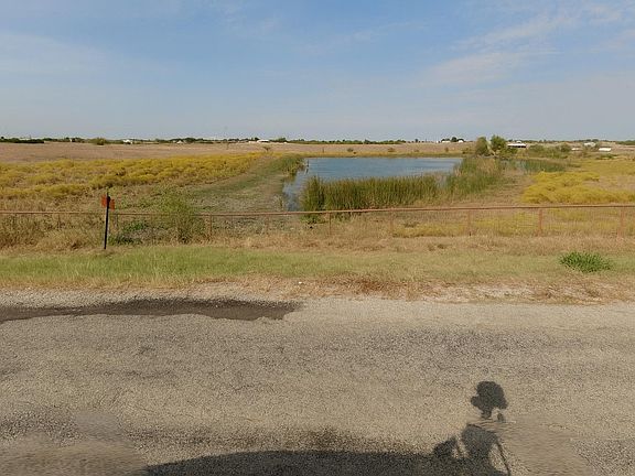 4th image of 600 County Road 405