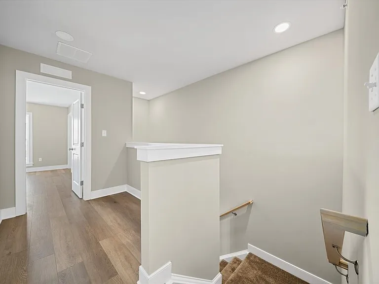 330 Highbridge Ln — Photo 16