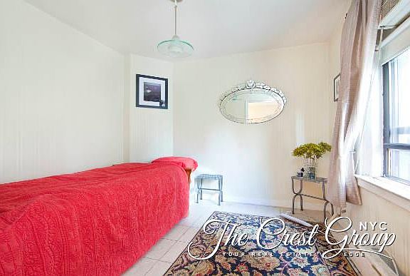 3rd image of 175 W 73rd St APT 4D
