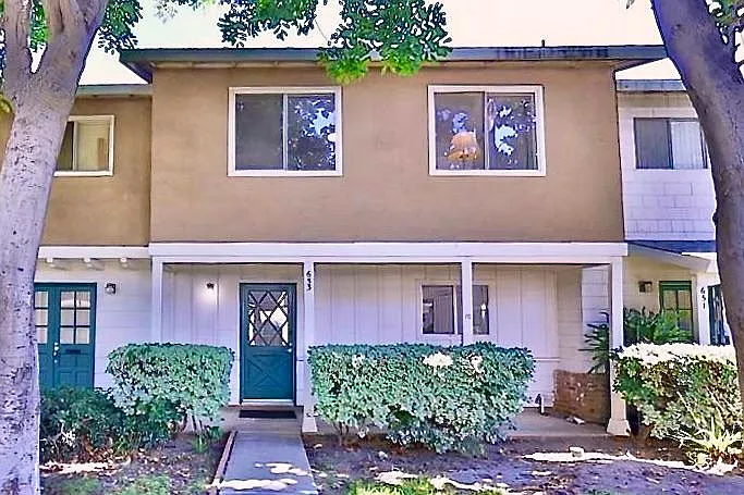 653 E Matchwood Pl — Photo 1