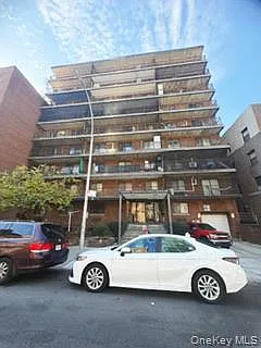 1-bedroom condo for sale in Flushing-Willets Point