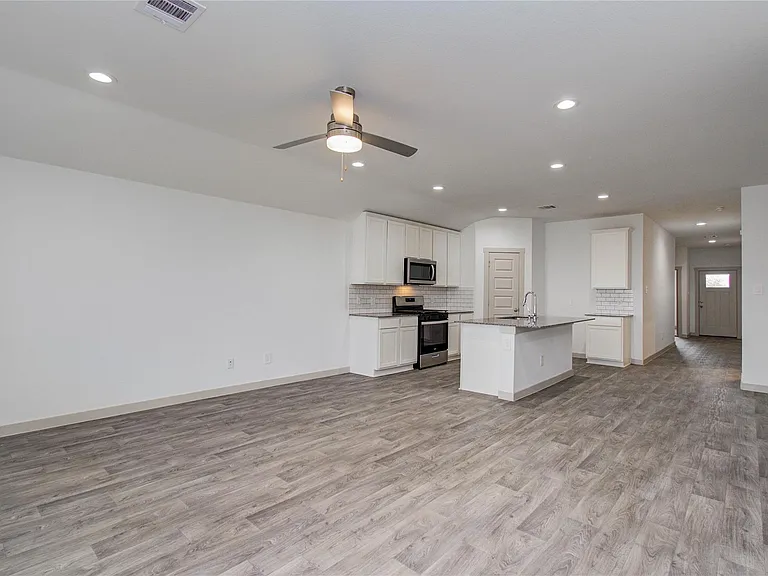 10602 Great Basin Dr — Photo 8
