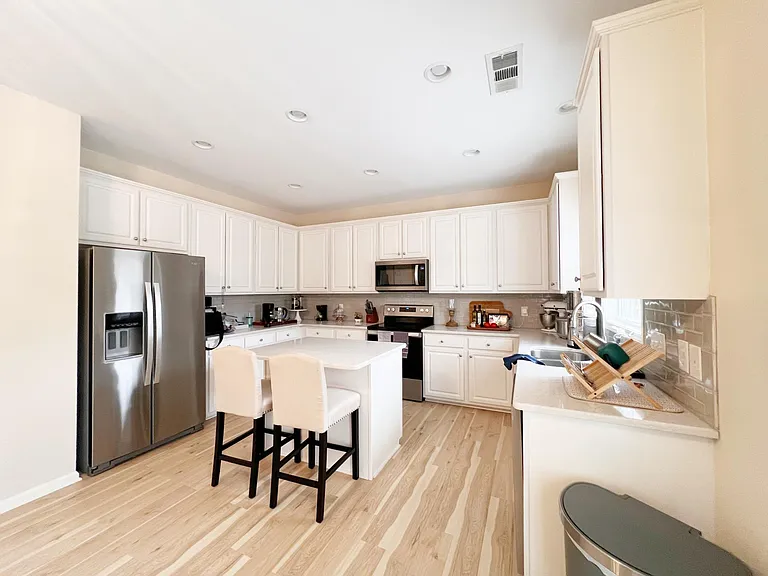 514 Adeline Ct — Photo 16