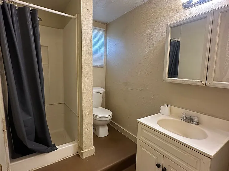 3916 Line Ave — Photo 10