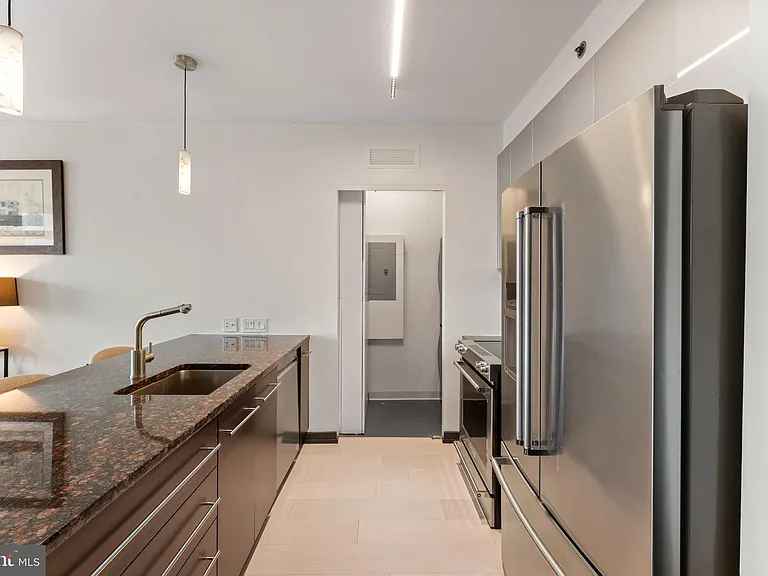 2101 Market St #1505 — Photo 12