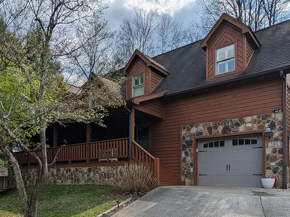 130 Virginia Ave, Whitesburg, KY 41858