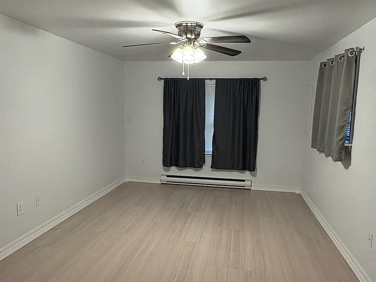 Jennifer Dr — Photo 3