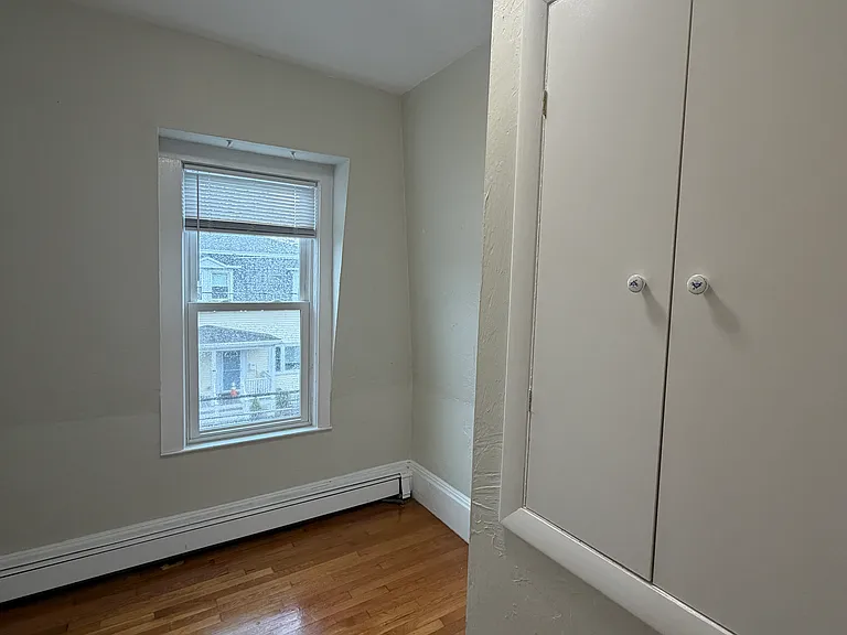 11 Pinckney St #2 — Photo 4
