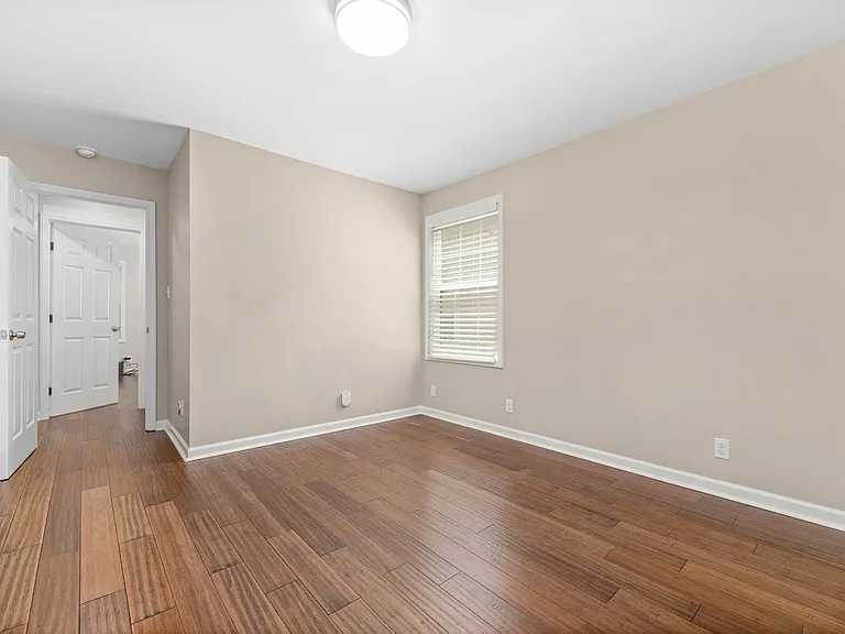 404 Keswick Ave — Photo 26