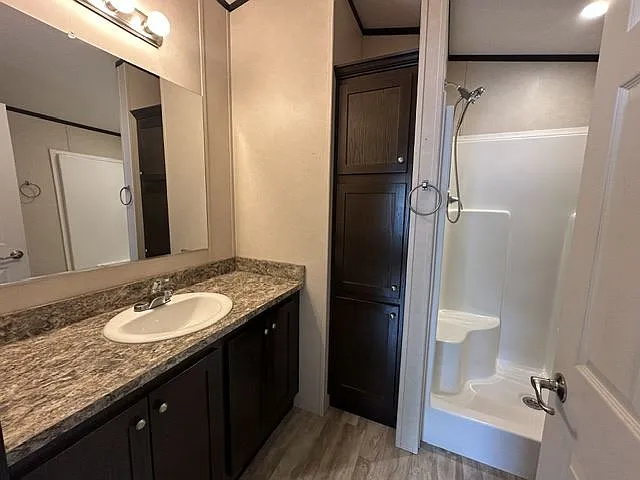 2 bed, 2.0 bath, 832 sqft, $1,598 — Photo 3