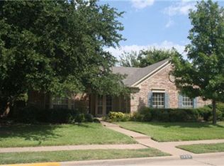 1320 E Miller Dr, Cedar Hill, TX 75104