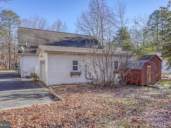 2nd image of 38 Cedarwood Dr