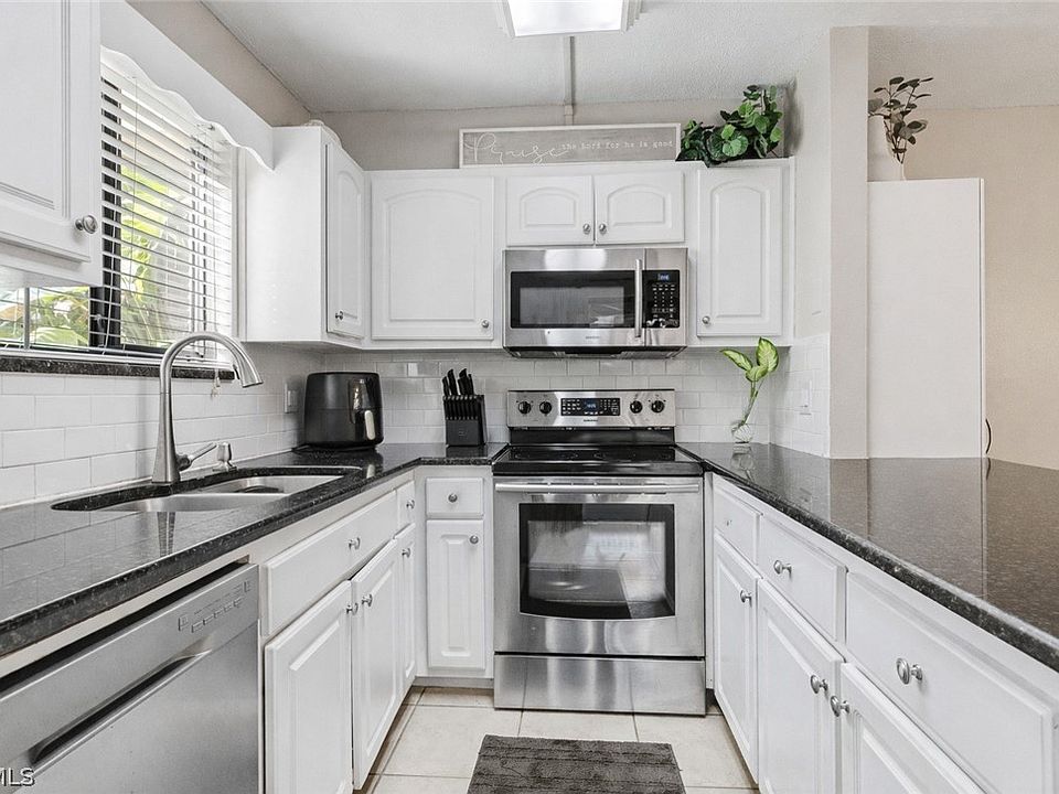 1st image of 5258 Cedarbend Dr APT 2