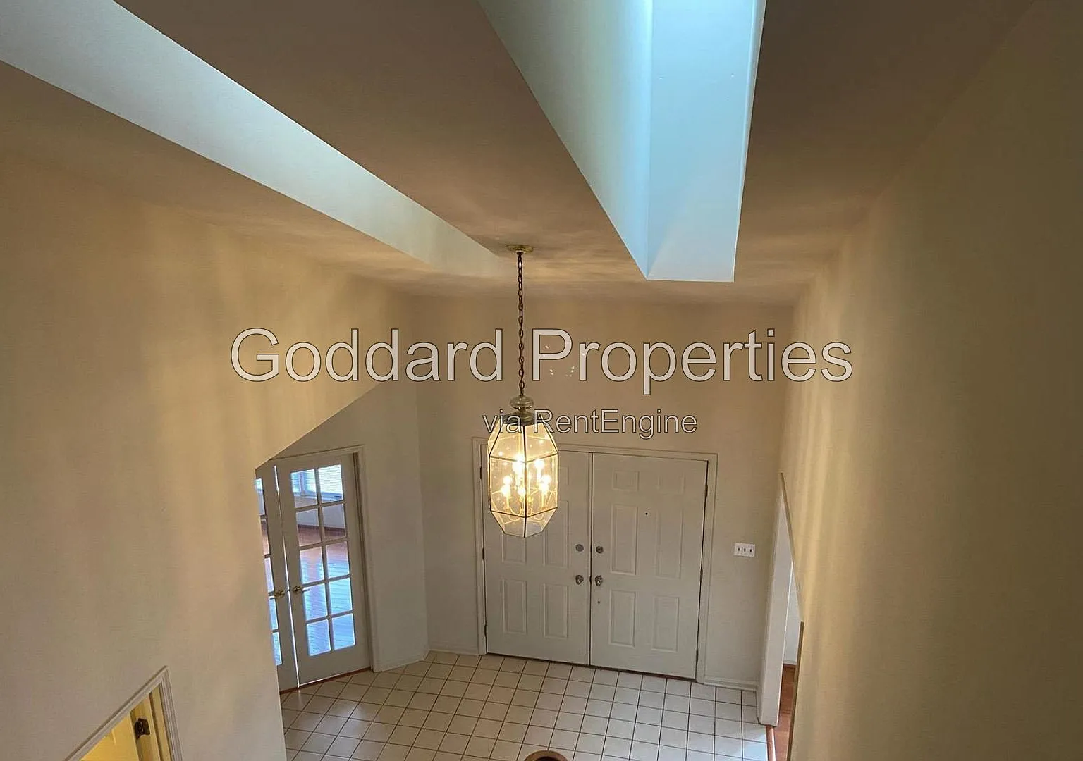 5 bed, 3.5 bath, 3783 sqft, $4,400 — Photo 3
