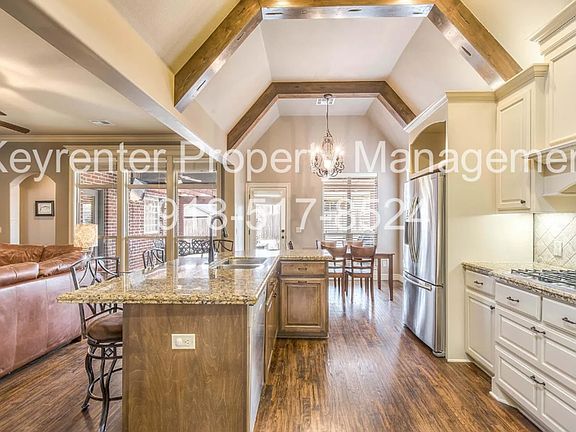 4th image of 11250 S 72nd East Pl