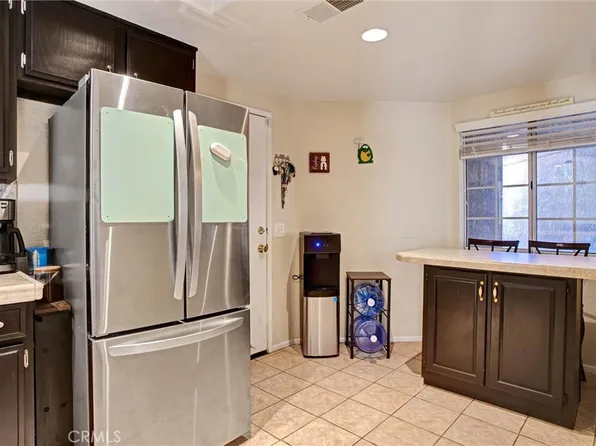 985 Sunrise St, Hemet, CA 92545