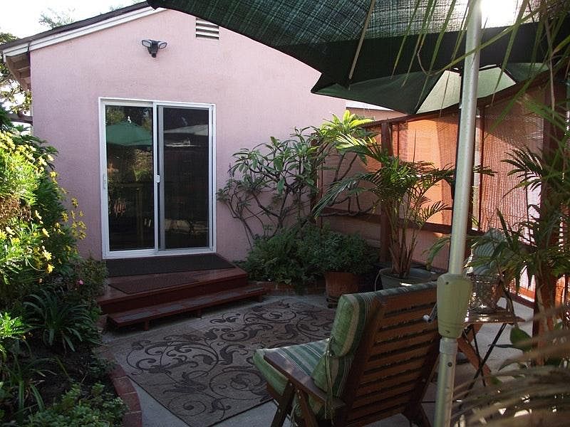 1st image of 417 Avenue D