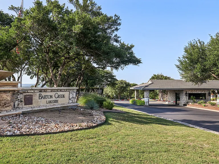 2404 Sailboat Pass — Photo 45
