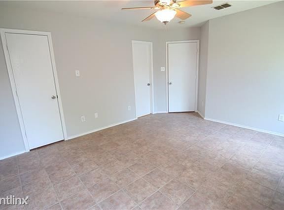 2nd image of 1413 Pine Ln