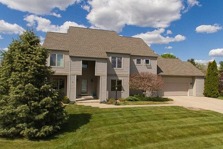1st image of 7422 Dunross Dr