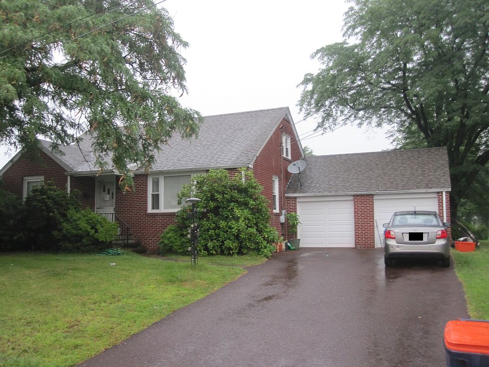 2nd image of 29 Hillcrest Ave