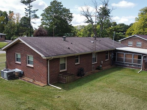 5th image of 4 Jamestown Pl