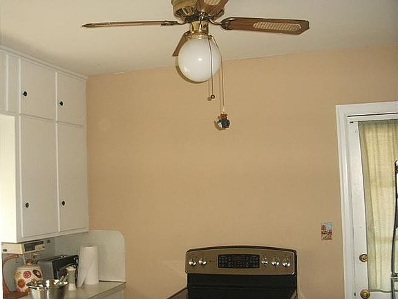 5th image of 316 NW Boiling Springs Dr