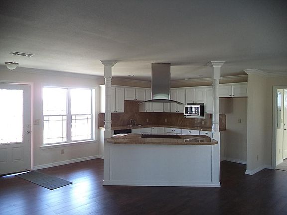 2nd image of 307 E 8th St