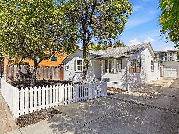 3rd image of 641 Waltermire St