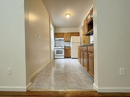 5th image of 8405 Bay Pkwy #C9