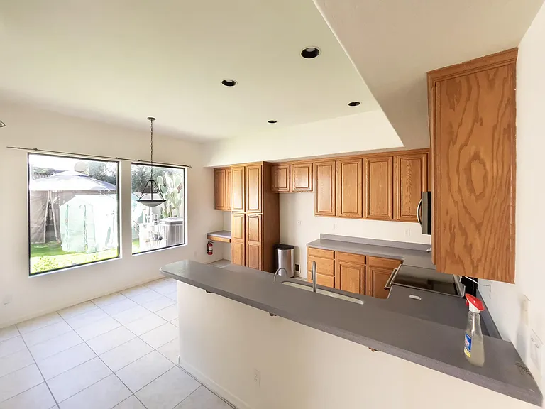 6529 N 14th Pl — Photo 16