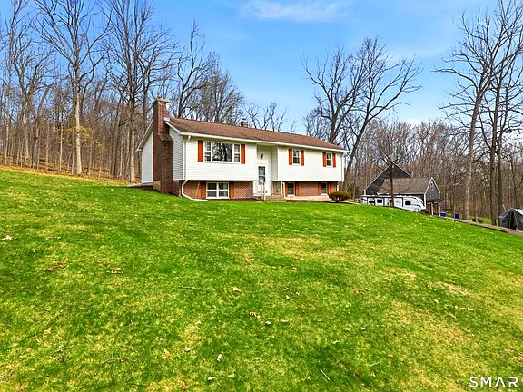 2nd image of 55 Saw Mill Road