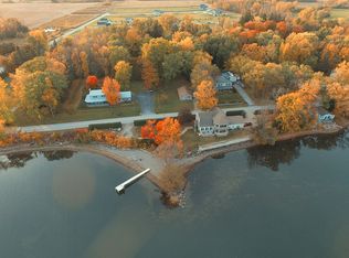 527 Hathaway Point Rd, Saint Albans, VT 05478