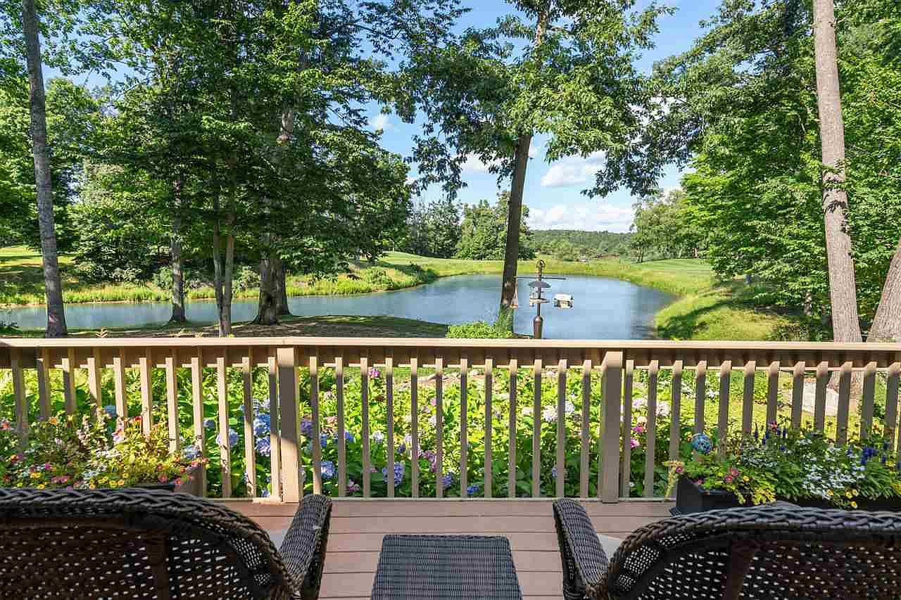 2340 Pinecrest St — Birchwood Farms Golf & Country Club