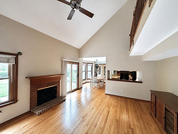 2nd image of 2807 Brighton Ct