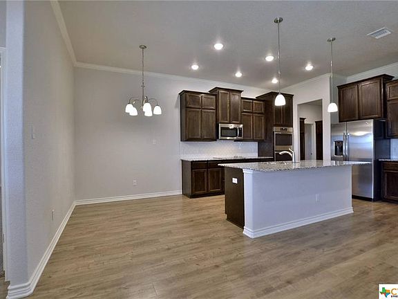 3rd image of 7213 Sun Valley Dr