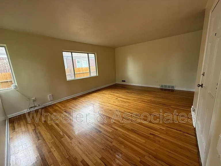 1575 S 800 E — Photo 9